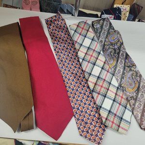 LOT OF 5 VINTAGE FOX HILL TIES NECKTIES